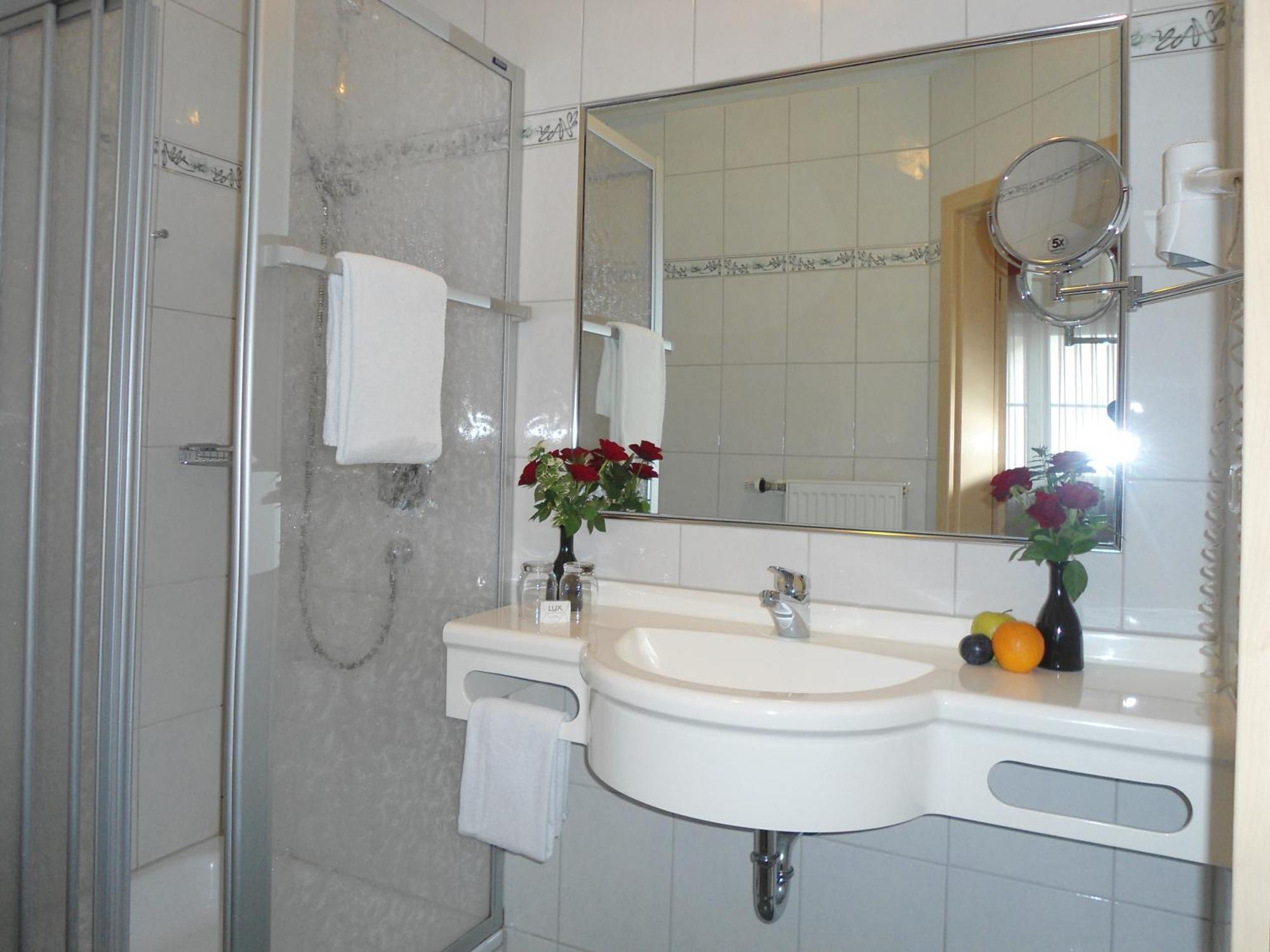 Hotel Hutzenthaler Bruckberg الغرفة الصورة