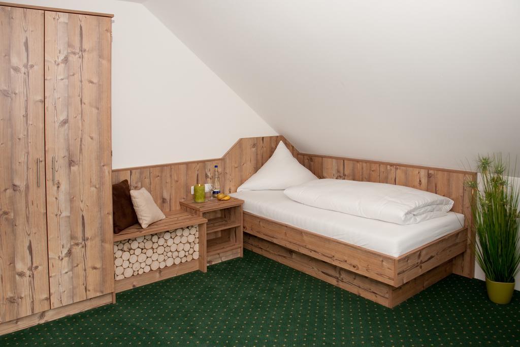 Hotel Hutzenthaler Bruckberg المظهر الخارجي الصورة