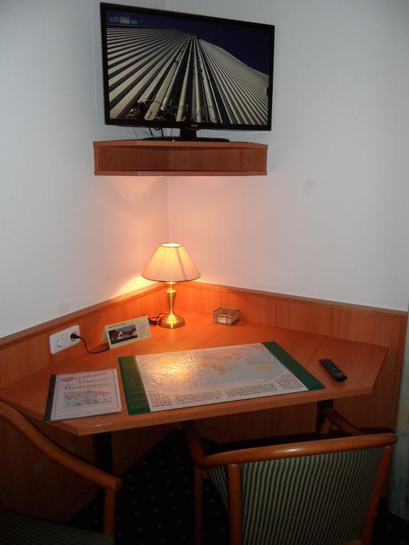 Hotel Hutzenthaler Bruckberg الغرفة الصورة